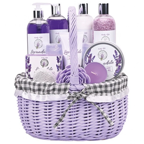 Großer Geschenkkorb mit Kosmetik und Lavendelöl