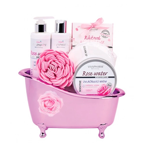 Geschenkkorb mit Kosmetik und Rosenwasser