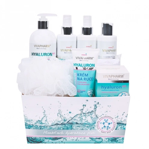 Geschenkverpackung mit Kosmetik mit Hyaluronsäure